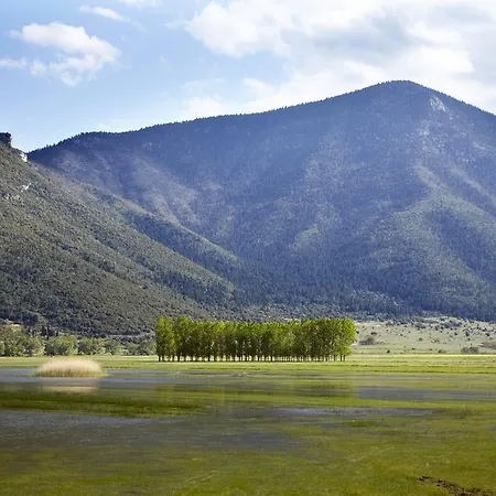 Hyades Mountain Kato Sinikia Trikalon