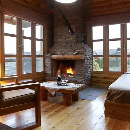 Hyades Mountain Chalet *