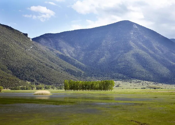 Hyades Mountain Kato Sinikia Trikalon