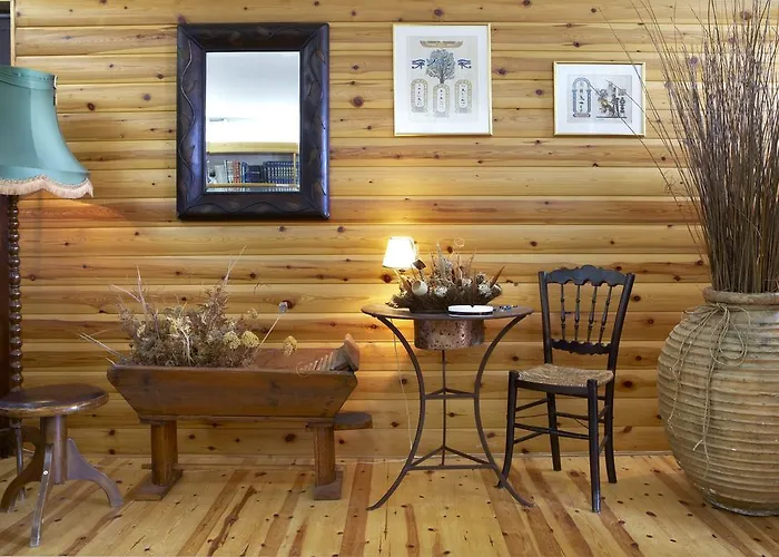 Hyades Mountain * Kato Sinikia Trikalon