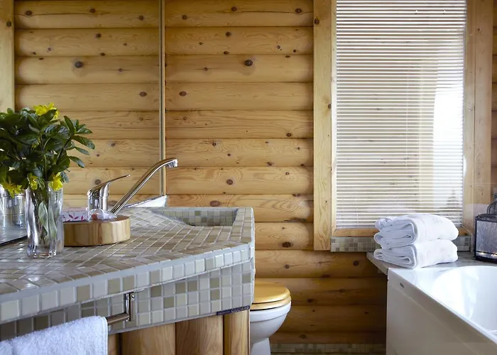 Hyades Mountain Chalet